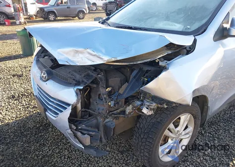 2010 Hyundai Tucson Gls from USA, damaged, VIN KM8JUCAC4AU113135